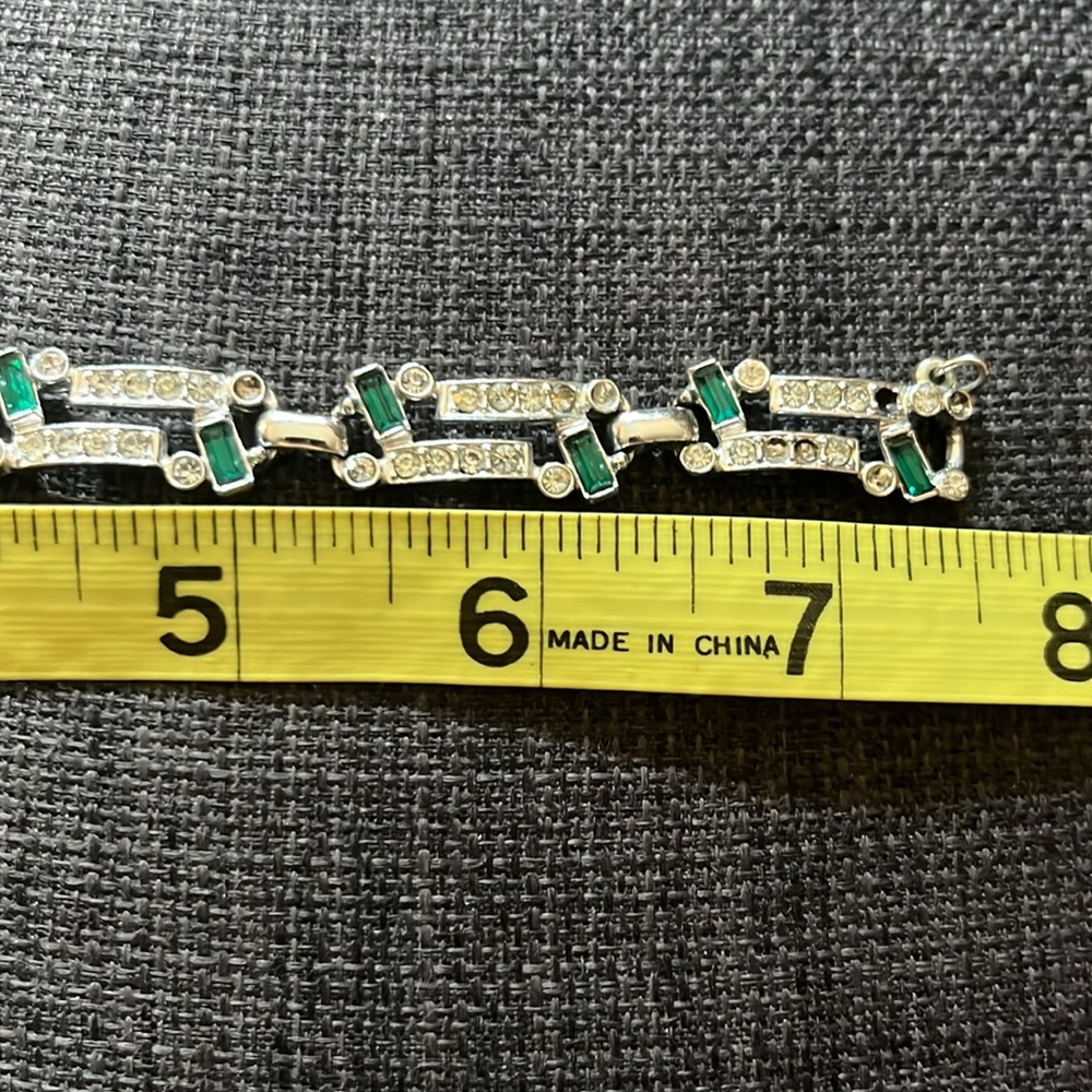 Vintage Sarah Coventry Emerald Ice Bracelet & Earrings Jewelry Set - Picture 15 of 16